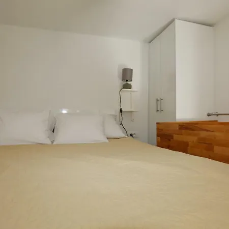 Tomas Art & Tomas Cave Apartment